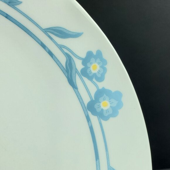 Corelle Cornsilk Dinner Plates Corning Blue Flowers Bands Leaves Plates - Picture 2 of 6